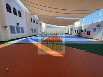أرضيات سوفت أكريليك سيستم — مرحلة التأسيس وتجهيز الموقع